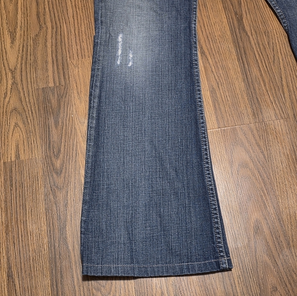 BKE Womens Grace Distressed Flare Jeans Size 29x32 Blue Denim Y2K E75 - Picture 2 of 13